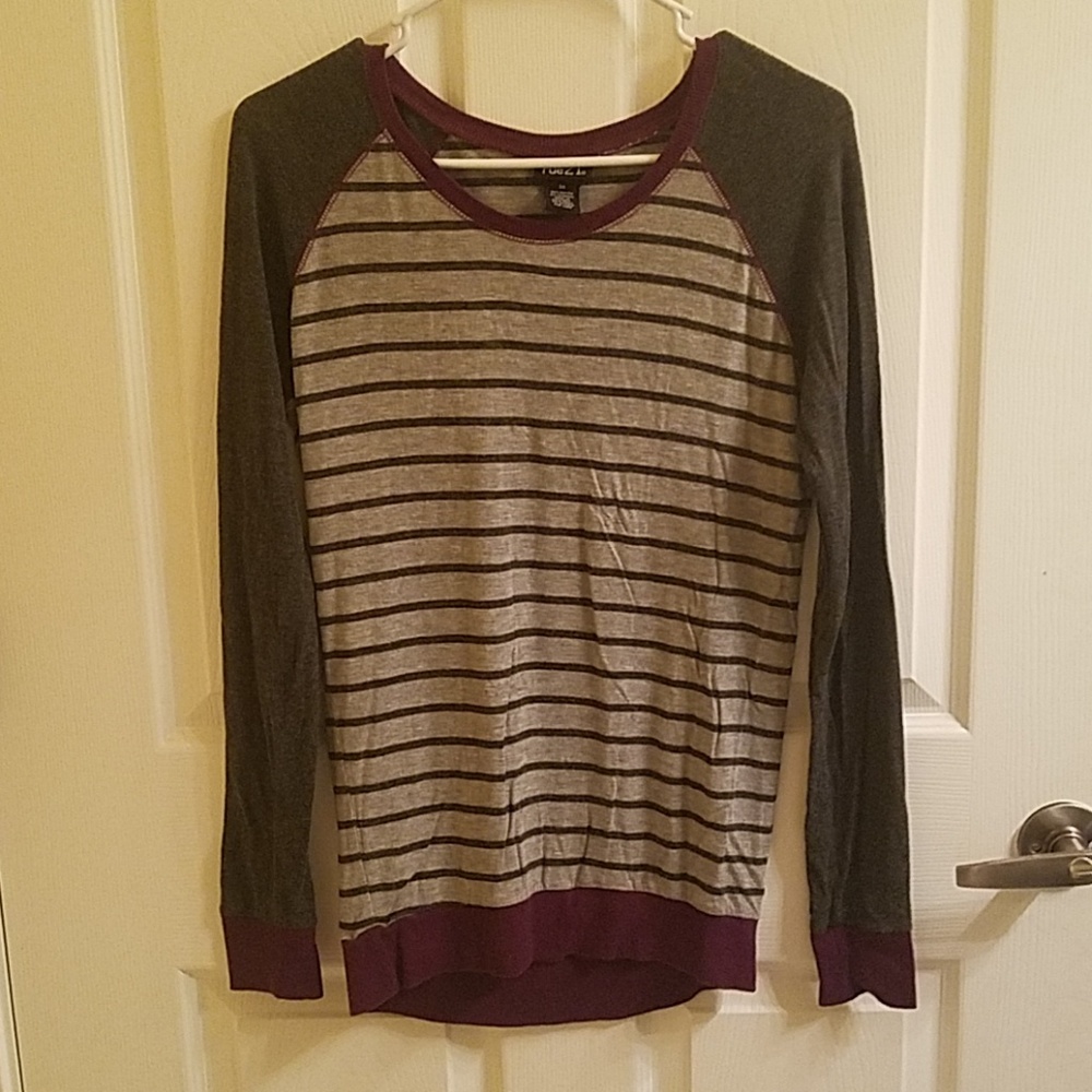 Grey and purple striped long sleeve shirt size M